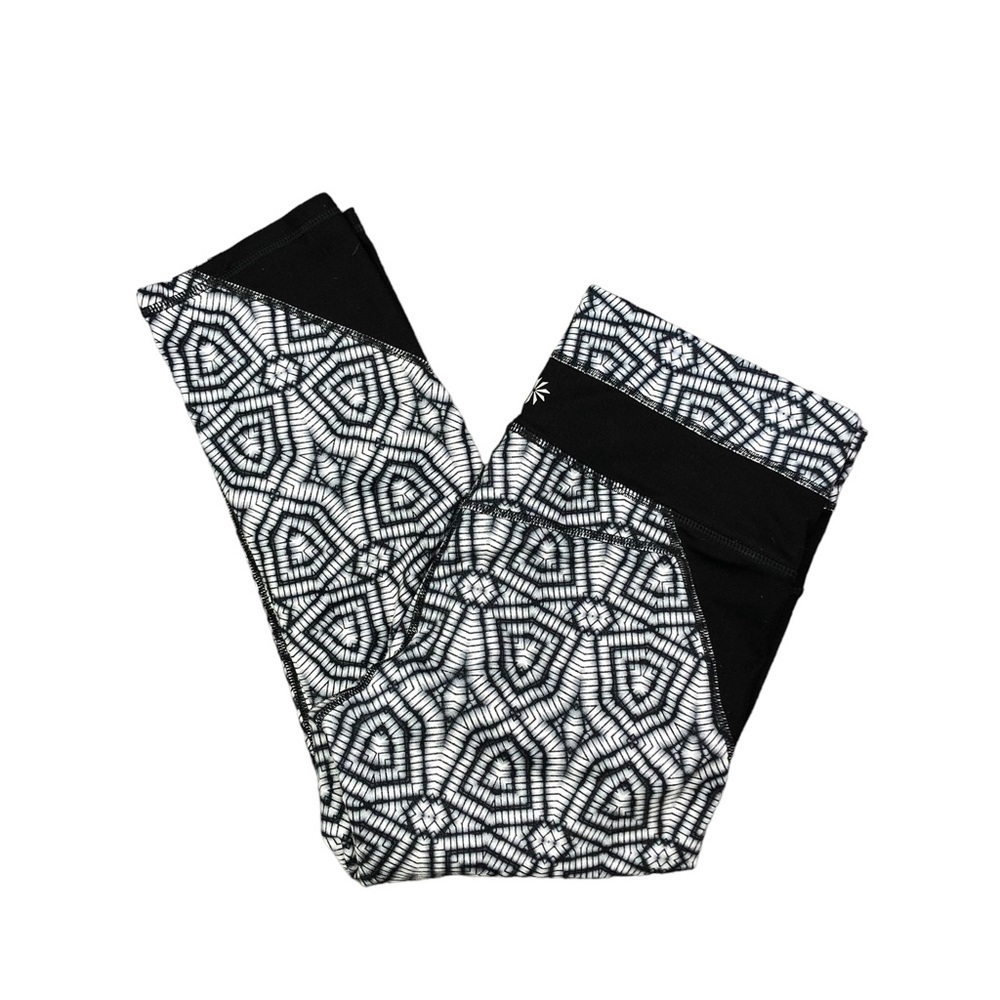 Athleta cropped leggings black white grey geometric kaleidoscope print M
